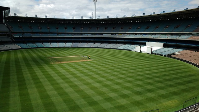 湖人104-98力克火箭收获两连胜 东契奇20+6+9助湖人冲击西部前三.